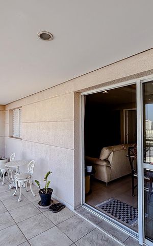 Apartamento à venda com 131m², 3 quartos e 2 vagasVaranda