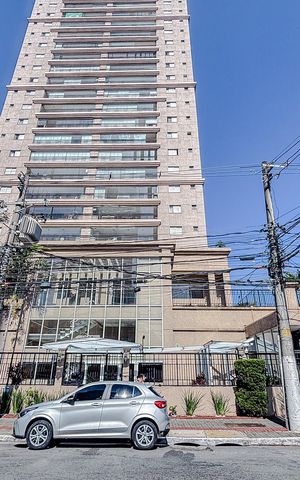 Apartamento à venda com 131m², 3 quartos e 2 vagasFachada e portaria