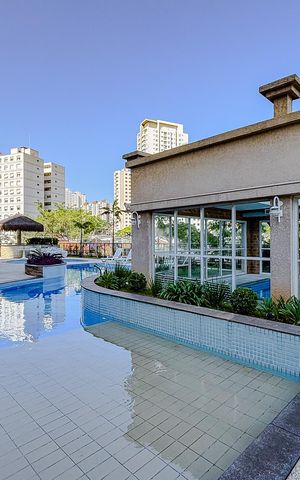 Apartamento à venda com 131m², 3 quartos e 2 vagasÁrea comum - Piscina
