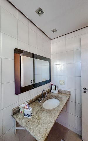 Apartamento à venda com 131m², 3 quartos e 2 vagasBanheiro da Suíte