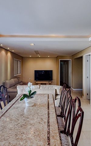 Apartamento à venda com 131m², 3 quartos e 2 vagasSala