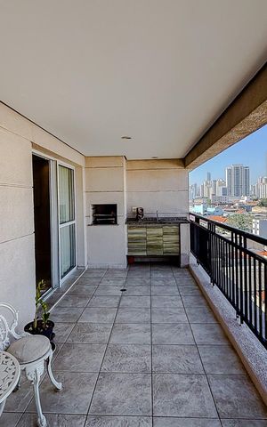 Apartamento à venda com 131m², 3 quartos e 2 vagasVaranda