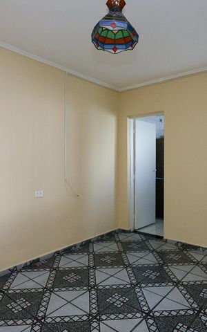 Casa para alugar com 40m², 1 quarto e sem vaga Casa para alugar com 40m², 1 quarto e sem vagaSuíte