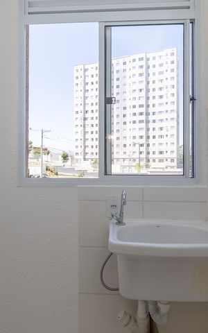 Apartamento para alugar com 47m², 2 quartos e 1 vaga Apartamento para alugar com 47m², 2 quartos e 1 vagaCozinha e Área de Serviço
