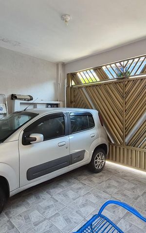 Casa à venda com 125m², 4 quartos e 2 vagas Casa à venda com 125m², 4 quartos e 2 vagasGaragem