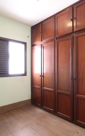 Apartamento à venda com 105m², 3 quartos e 2 vagasQuarto 1