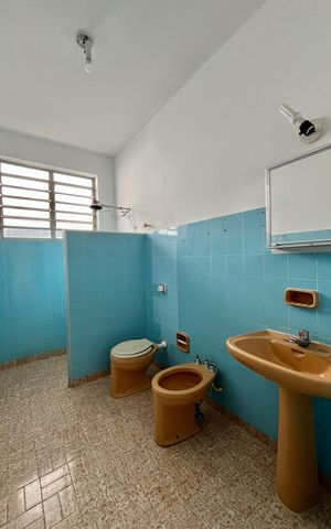 Casa à venda com 145m², 3 quartos e 3 vagas Casa à venda com 145m², 3 quartos e 3 vagasBanheiro