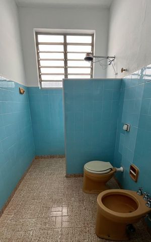 Casa à venda com 145m², 3 quartos e 3 vagas Casa à venda com 145m², 3 quartos e 3 vagasBanheiro