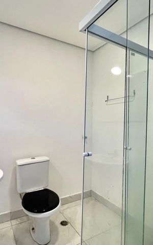 Casa à venda com 227m², 5 quartos e 2 vagas Casa à venda com 227m², 5 quartos e 2 vagasBanheiro Casa 2
