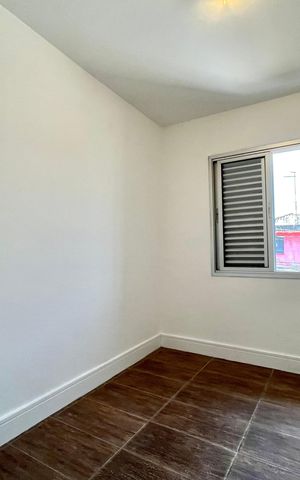 Casa à venda com 227m², 5 quartos e 2 vagas Casa à venda com 227m², 5 quartos e 2 vagasQuarto 2 Casa 2