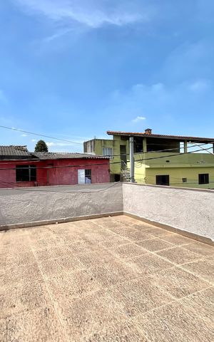 Casa à venda com 227m², 5 quartos e 2 vagas Casa à venda com 227m², 5 quartos e 2 vagasVaranda Quarto 1 Casa 2