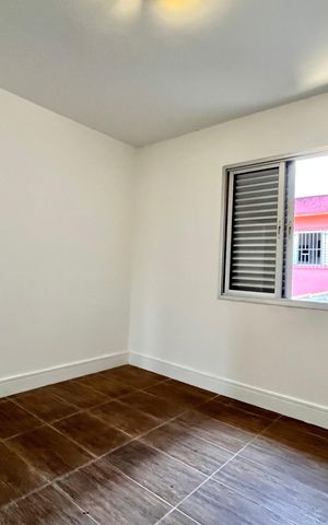 Casa à venda com 227m², 5 quartos e 2 vagas Casa à venda com 227m², 5 quartos e 2 vagasQuarto 3 Casa 2
