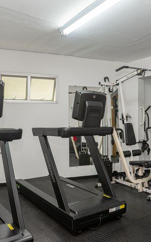 Apartamento para alugar com 35m², 1 quarto e 1 vaga Apartamento para alugar com 35m², 1 quarto e 1 vagaÁrea comum - Academia