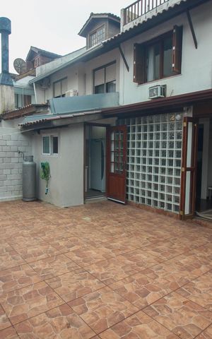Casa de condomínio à venda com 130m², 3 quartos e 2 vagas Casa de condomínio à venda com 130m², 3 quartos e 2 vagasQuintal