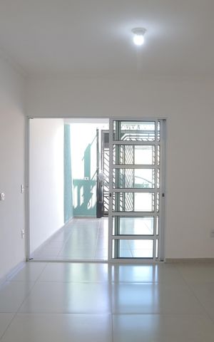 Casa para alugar com 80m², 2 quartos e 1 vaga Casa para alugar com 80m², 2 quartos e 1 vagaSala
