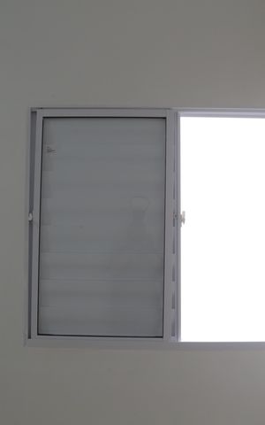 Casa para alugar com 80m², 2 quartos e 1 vaga Casa para alugar com 80m², 2 quartos e 1 vagaJanela do quarto 1
