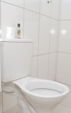 Casa para alugar com 80m², 2 quartos e 1 vaga Casa para alugar com 80m², 2 quartos e 1 vagaBanheiro