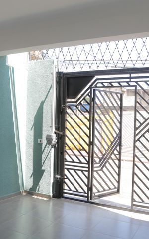 Casa para alugar com 80m², 2 quartos e 1 vaga Casa para alugar com 80m², 2 quartos e 1 vagaQuintal
