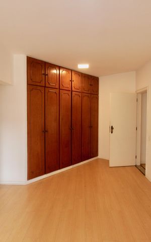 Apartamento para alugar com 195m², 3 quartos e 1 vaga Apartamento para alugar com 195m², 3 quartos e 1 vagaSuíte