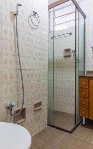 Apartamento para alugar com 85m², 2 quartos e 1 vaga Apartamento para alugar com 85m², 2 quartos e 1 vagaBanheiro