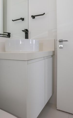 Apartamento à venda com 61m², 2 quartos e 2 vagasBanheiro Social