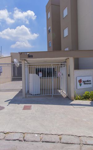 Apartamento para alugar com 45m², 2 quartos e 1 vaga Apartamento para alugar com 45m², 2 quartos e 1 vagaFachada