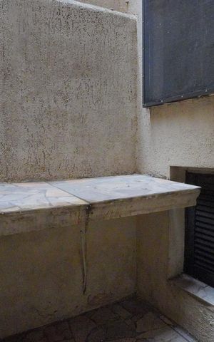 Apartamento à venda com 42m², 1 quarto e sem vaga Apartamento à venda com 42m², 1 quarto e sem vagaVaranda gás
