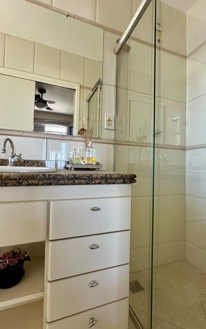Apartamento para alugar com 117m², 3 quartos e 1 vaga Apartamento para alugar com 117m², 3 quartos e 1 vagaBanheiro da Suíte