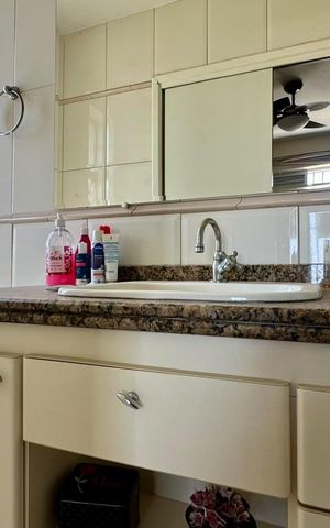 Apartamento para alugar com 117m², 3 quartos e 1 vaga Apartamento para alugar com 117m², 3 quartos e 1 vagaBanheiro da Suíte