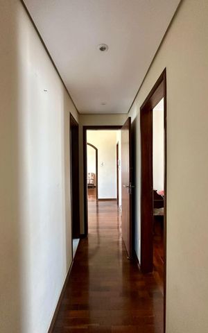Apartamento para alugar com 117m², 3 quartos e 1 vaga Apartamento para alugar com 117m², 3 quartos e 1 vagaCorredor