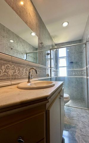 Apartamento para alugar com 117m², 3 quartos e 1 vaga Apartamento para alugar com 117m², 3 quartos e 1 vagaBanheiro Social