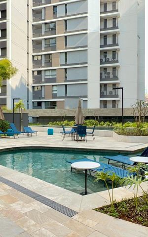 Apartamento à venda com 277m², 4 quartos e 4 vagas Apartamento à venda com 277m², 4 quartos e 4 vagasPiscina