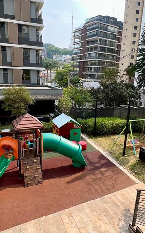 Apartamento à venda com 277m², 4 quartos e 4 vagas Apartamento à venda com 277m², 4 quartos e 4 vagasPlayground