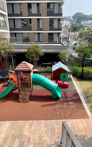 Apartamento à venda com 277m², 4 quartos e 4 vagas Apartamento à venda com 277m², 4 quartos e 4 vagasPlayground