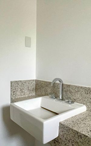 Apartamento à venda com 277m², 4 quartos e 4 vagas Apartamento à venda com 277m², 4 quartos e 4 vagasBanheiro da Suíte 3