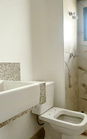 Apartamento à venda com 277m², 4 quartos e 4 vagas Apartamento à venda com 277m², 4 quartos e 4 vagasBanheiro da Suíte 3