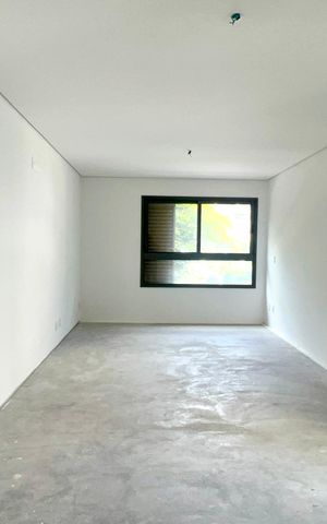 Apartamento à venda com 277m², 4 quartos e 4 vagas Apartamento à venda com 277m², 4 quartos e 4 vagasSuíte 4