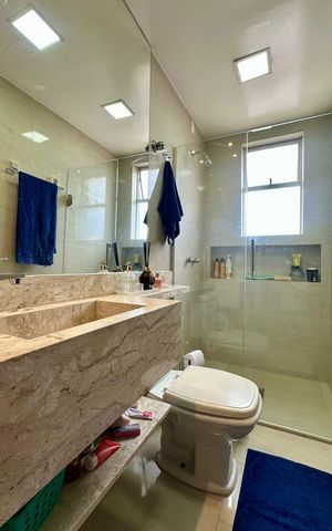 Apartamento à venda com 216m², 3 quartos e 2 vagas Apartamento à venda com 216m², 3 quartos e 2 vagasbanheiro 1