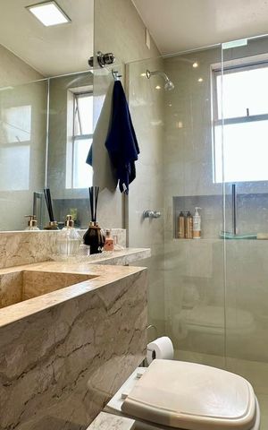 Apartamento à venda com 216m², 3 quartos e 2 vagas Apartamento à venda com 216m², 3 quartos e 2 vagasbanheiro 1