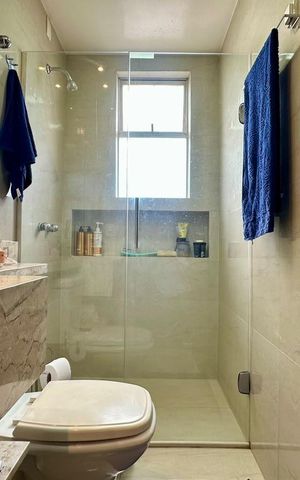 Apartamento à venda com 216m², 3 quartos e 2 vagas Apartamento à venda com 216m², 3 quartos e 2 vagasbanheiro 1