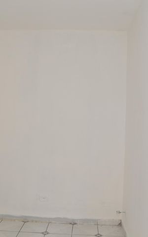 Casa para alugar com 60m², 1 quarto e 1 vaga Casa para alugar com 60m², 1 quarto e 1 vagaSala