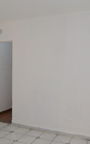 Casa para alugar com 60m², 1 quarto e 1 vaga Casa para alugar com 60m², 1 quarto e 1 vagaSala