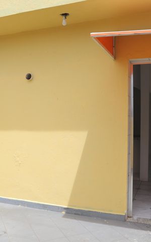 Casa para alugar com 60m², 1 quarto e 1 vaga Casa para alugar com 60m², 1 quarto e 1 vagaQuintal