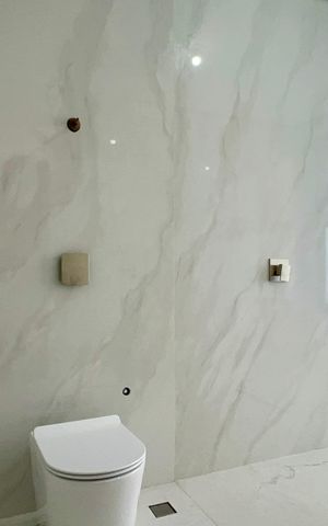 Casa à venda com 600m², 6 quartos e 4 vagas Casa à venda com 600m², 6 quartos e 4 vagasBanheiro da Suíte 6