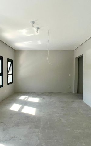 Casa à venda com 600m², 6 quartos e 4 vagas Casa à venda com 600m², 6 quartos e 4 vagasÁrea Técnica