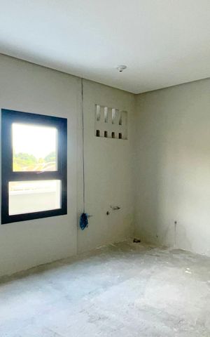 Casa à venda com 600m², 6 quartos e 4 vagas Casa à venda com 600m², 6 quartos e 4 vagasÁrea Técnica