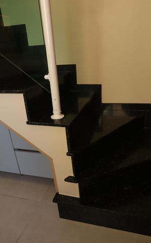 Apartamento para alugar com 110m², 2 quartos e 1 vagaEscada