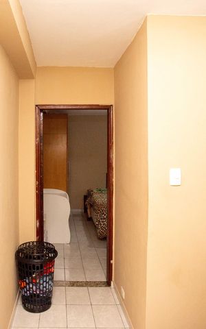 Casa à venda com 200m², 3 quartos e 2 vagasCorredor