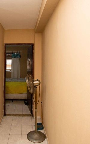 Casa à venda com 200m², 3 quartos e 2 vagasCorredor