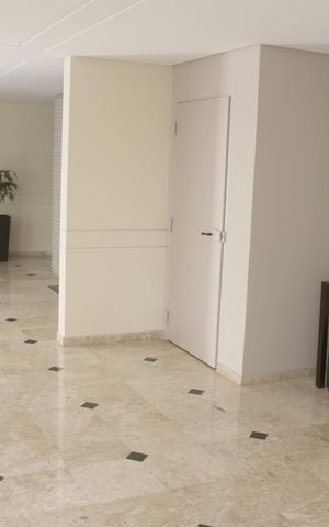 Apartamento para alugar com 70m², 2 quartos e 1 vagaHall social